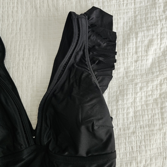 Cupshe Black Plus Size Swimsuit 0X - Picture 4 of 7